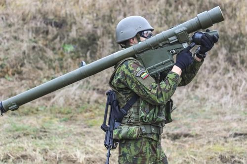 Ba Lan đang đưa vũ khí gì tới Ukraine?