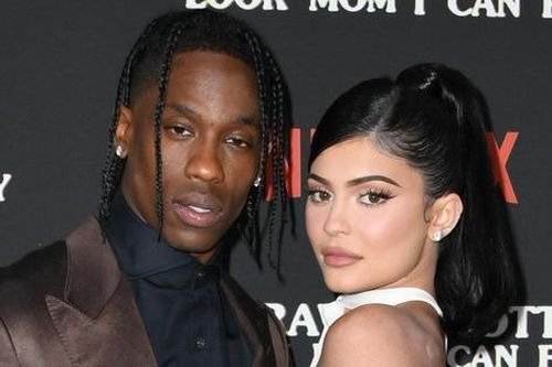 Kylie Jenner thông báo hạ sinh con thứ 2 vào đúng ngày đẹp, thu hút lượng tương tác khủng