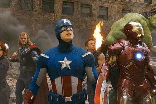 Đạo diễn Roland Emmerich: 'Phim Marvel phá hoại ngành điện ảnh'