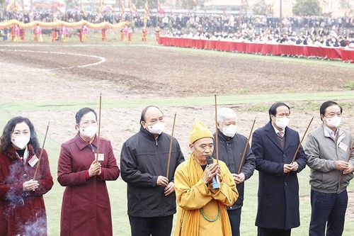 Chủ tịch nước Nguyễn Xuân Phúc dự Lễ hội Tịch điền Đọi Sơn năm 2022