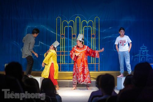 Niềm vui lớn khi sân khấu kịch sáng đèn đầu xuân