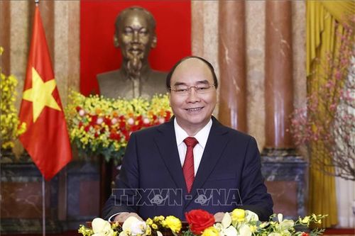 Chủ tịch nước Nguyễn Xuân Phúc giao nhiệm vụ cho cán bộ, nhân viên Văn phòng Chủ tịch nước