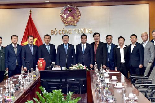 Phải có 'mãnh lực' vươn lên