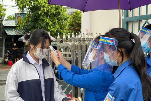 Sau kỳ nghỉ Tết gần 400 học sinh, giáo viên ở Hà Tĩnh mắc COVID-19