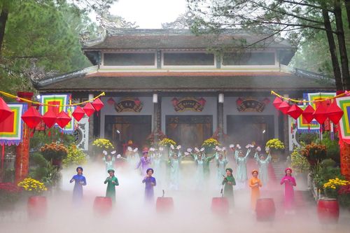 Khai mạc lễ hội đền Huyền Trân tại Thừa Thiên-Huế