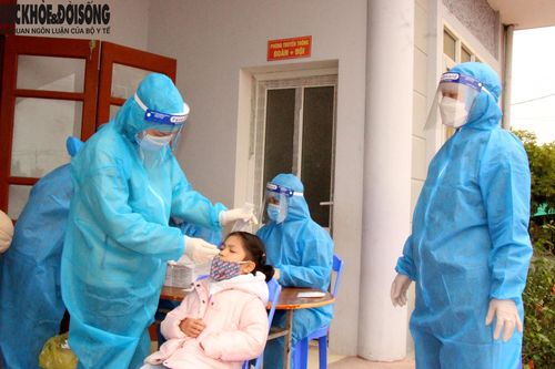 Hải Phòng gần 1.000 giáo viên, học sinh mắc COVID-19; Hải Dương thêm 2 ca tử vong