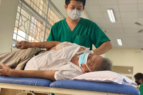 Bác sĩ TP.HCM cảnh báo nguy cơ lạm dụng chỉ định y khoa khi khám hậu Covid-19