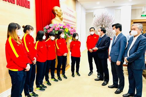 Quảng Ninh: Gặp mặt, khen thưởng 6 'cô gái kim cương' đất Mỏ