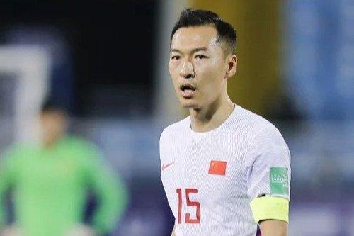 Báo Trung Quốc: 'Không nên so sánh thu nhập giữa bóng đá nam và nữ'