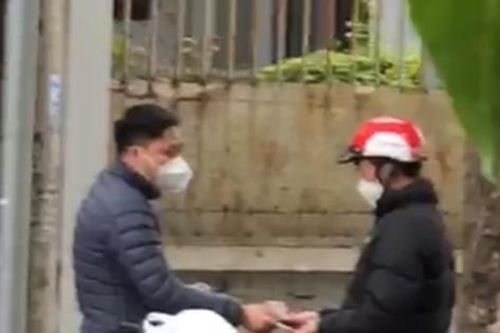 Mua thuốc chữa COVID chui