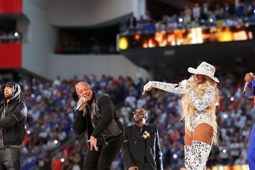 Super Bowl Halftime Show 2022: 'Đại hội võ lâm' làng Hip-Hop, fan tiếc nuối vì quá ngắn!