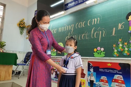 TPHCM: Gần 1 triệu trẻ nhỏ tới trường
