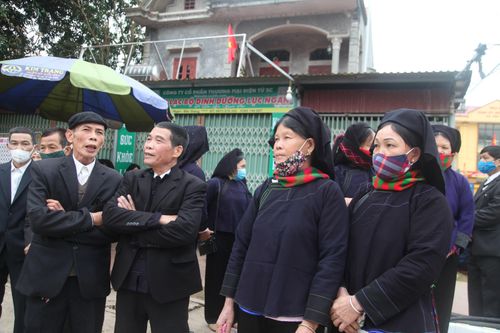 Nồng nàn chợ tình Tân Sơn