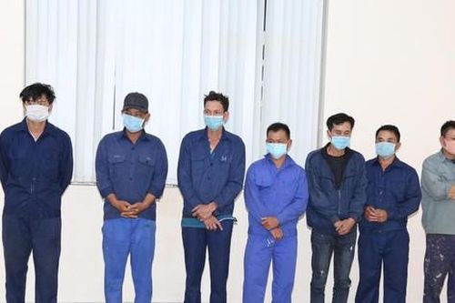 Vụ buôn lậu 200 triệu lít xăng: Vì sao không xử lý hành vi tiêu thụ tài sản phạm tội?