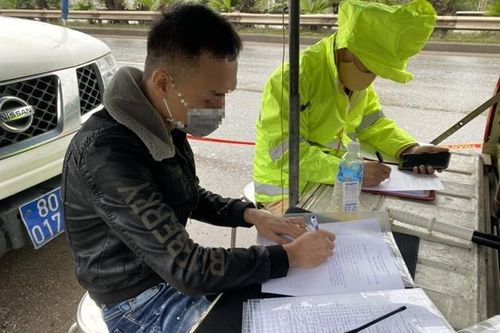 Đi sinh nhật dùng ma túy, lái xe bị CSGT phát hiện trên cao tốc