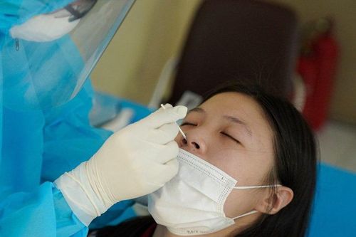 Không cần thiết test nhanh định kỳ cho học sinh tại nhà