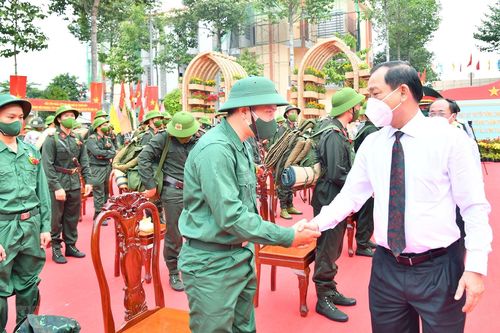 Quân khu 9 hoàn thành công tác giao, nhận quân năm 2022