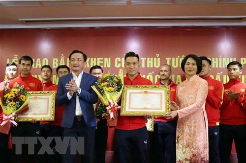 Trao bằng khen của Thủ tướng Chính phủ cho Đội tuyển futsal nam