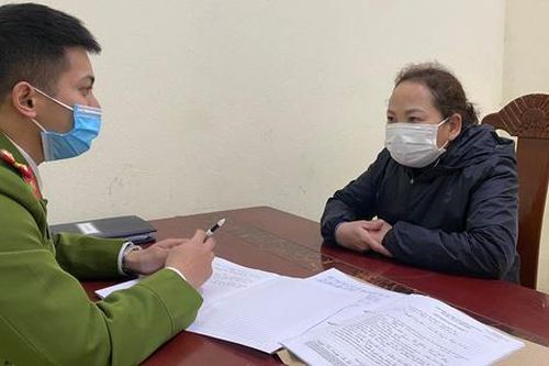 Người phụ nữ có nhiều tiền án tiếp tục phạm tội khi đi dâng lễ ở đền Mẫu