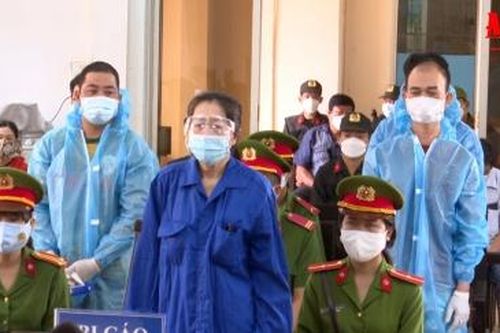 Xét xử 'trùm' buôn lậu Mười Tường cùng đồng phạm về tội 'Vận chuyển trái phép tiền tệ qua biên giới'