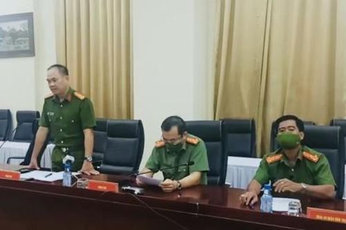 Vụ thi thể nam sinh nổi trên sông Sài Gòn: Tự tử, trong balo có đá nặng 10kg