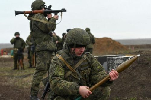 Nga rút thêm quân khỏi bán đảo Crimea