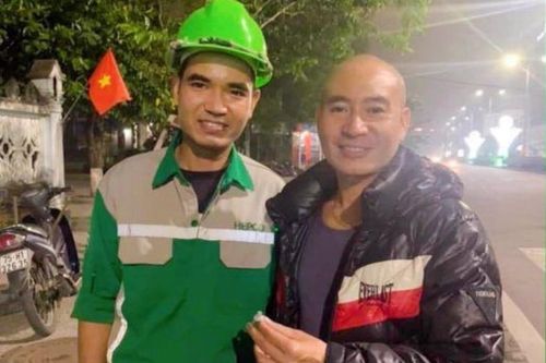 Anh lao công trả lại nhẫn kim cương nhặt được