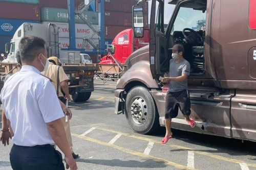 Phát hiện nhiều tài xế xe container sử dụng ma túy ở TP.HCM