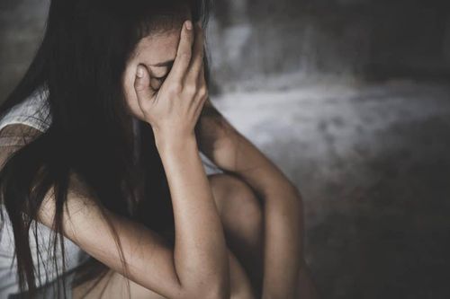 Dấu hiệu cảnh báo con bạn đang muốn tự tử