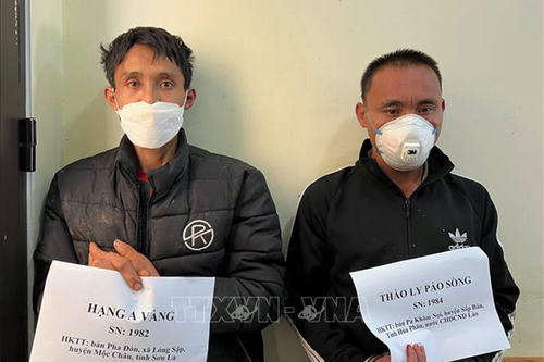Sơn La: Bắt giữ hai đối tượng mang 6 bánh heroin và 17.000 viên ma túy