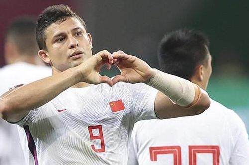 Elkeson ở lại, ĐT Trung Quốc đón tin mừng