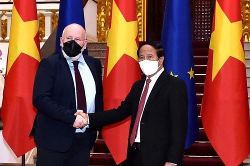 Phó Thủ tướng Lê Văn Thành hội đàm với Phó Chủ tịch điều hành EC