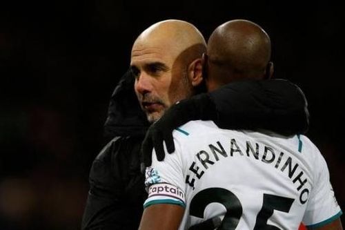 Chuyển nhượng cầu thủ Ngoại hạng Anh: Man City gia hạn Fernandinho; Rangnick bổ sung tiền vệ; Conte chưa hài lòng