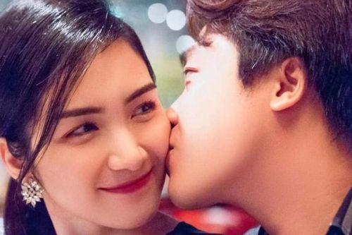 Vợ Phan Văn Đức và Bùi Tiến Dũng động viên Hòa Minzy với câu nói đầy ý nghĩa