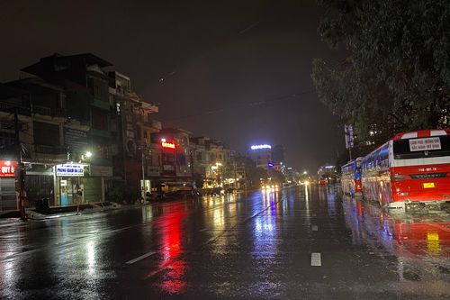 Hạ Long 'co ro' trong đợt rét đậm nhất mùa đông