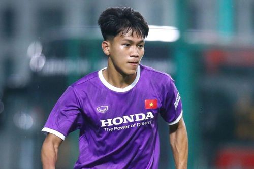 U23 Việt Nam gọi 6 cầu thủ từ quê nhà