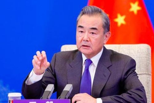 Ngoại trưởng Trung Quốc kêu gọi tôn trọng quan ngại an ninh của Nga