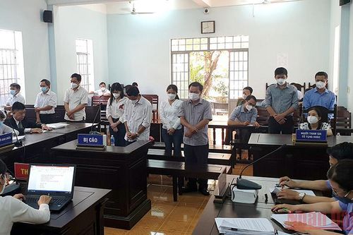 Xử phạt 10 bị cáo về tội 'Thiếu trách nhiệm gây hậu quả nghiêm trọng'