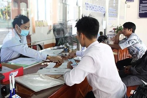 Cơ quan đăng ký không phải chịu trách nhiệm về tên, nội dung thỏa thuận trong hợp đồng bảo đảm