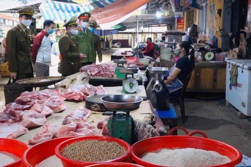 Hà Nội đặt mục tiêu 100% chợ bảo đảm an toàn thực phẩm