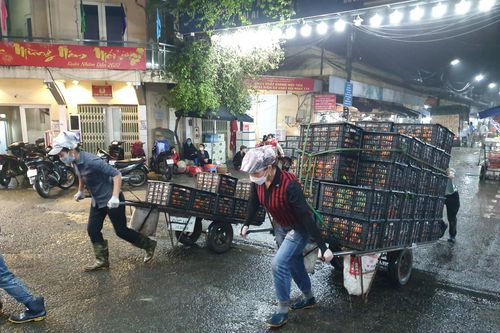 Phận người trong giá buốt: Những cửu vạn trong đêm