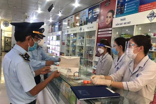 Dân mua tích trữ, Buôn Ma Thuột khan hiếm kit test nhanh