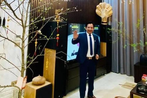 Biệt thự mới toanh của nghệ sĩ Quang Tèo khiến dân tình choáng váng
