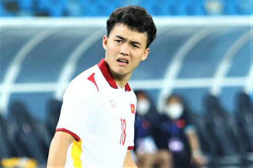 Sao trẻ HAGL nén đau để đá 120 phút ở bán kết giải U23 Đông Nam Á