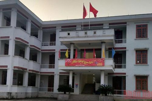 Khởi tố Bí thư, Chủ tịch, kế toán xã ở huyện Tân Lạc, tỉnh Hòa Bình