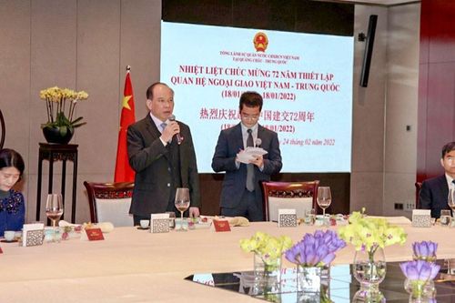 Kỷ niệm 72 năm ngày thiết lập quan hệ ngoại giao Việt Nam-Trung Quốc