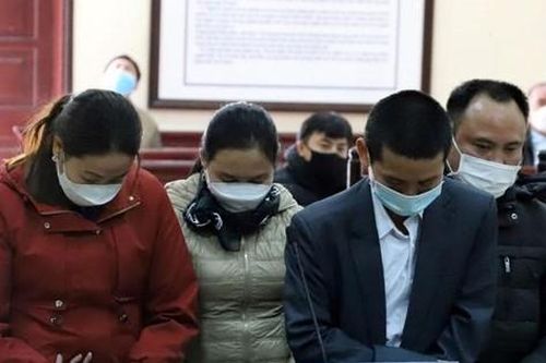 Bị trôi dạt trên biển, vỡ mộng vì bỏ hàng chục ngàn USD để vượt biên qua Úc bằng tàu 5 sao