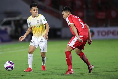 'Đại gia' Bình Định FC phơi áo trên sân nhà: Tiền nhiều chưa mua được hạnh phúc