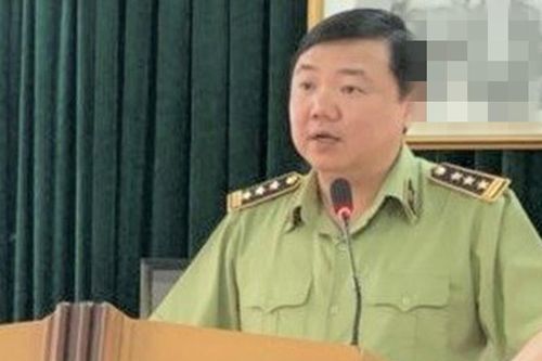 Khám xét khẩn cấp nơi làm việc của Cục trưởng Cục QLTT tỉnh Ninh Bình
