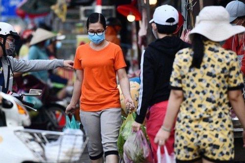 Số F0 trong ngày lập 'đỉnh', ca tử vong giảm